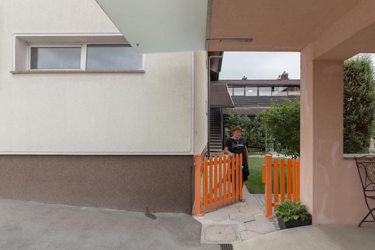 Family Apartment Nakiteya Любляна Екстериор снимка
