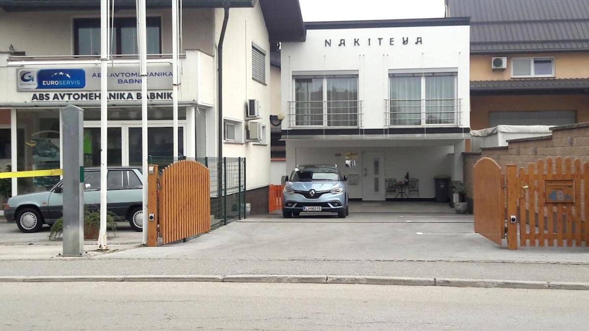 Family Apartment Nakiteya Любляна Екстериор снимка