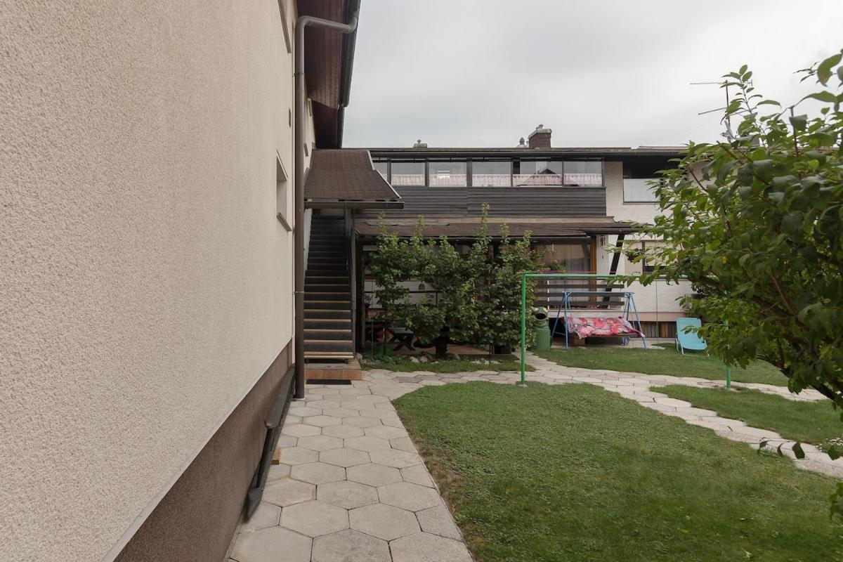 Family Apartment Nakiteya Любляна Екстериор снимка