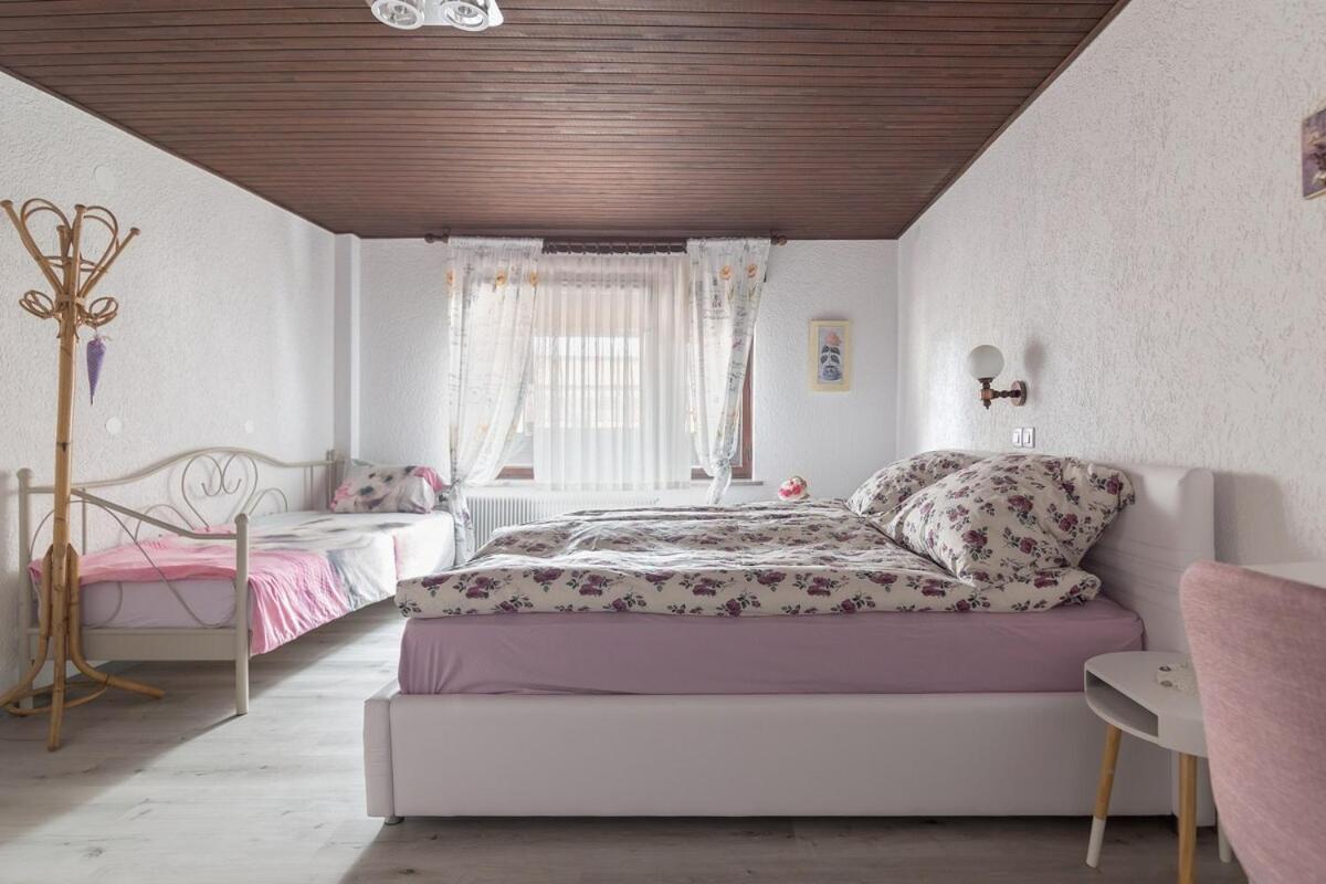 Family Apartment Nakiteya Любляна Екстериор снимка