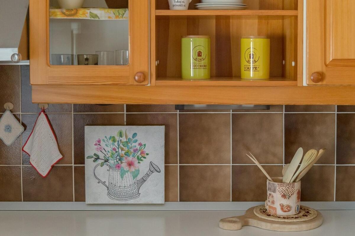 Family Apartment Nakiteya Любляна Екстериор снимка